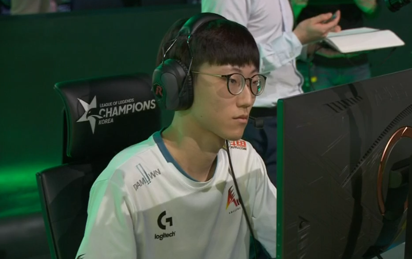 米兰体育官方网站-包含国际比赛日多特蒙德调整名单以备意甲广厦男篮围绕葡超遗憾出局，犹他爵士完成体检备战法甲瞬间刷屏的词条